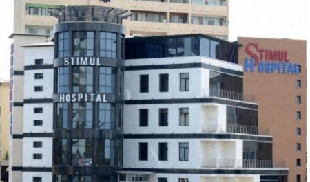 BAKIDAKI "STİMUL HOSPİTAL"DA BİABIRÇILIQ — MÜAYİNƏ OLUNMAQ İSTƏYƏN XƏSTƏNİ BAŞ HƏKİMLƏ GÖRÜŞMƏYƏ QOYMADILAR