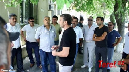 Beynəlxalq avtomobil yük daşımalarını həyata keçirən bir qrup sürücü etiraz edir - VİDEO