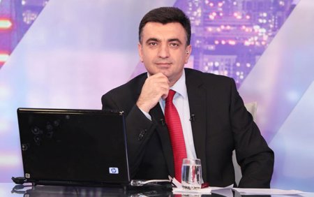 Akif Təvəkküloğlu vəzifəsindən azad edildi