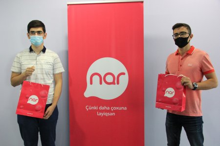 “Nar” qəbul imtahanlarında ən yüksək nəticə göstərmiş abituriyentləri mükafatlandırdı 