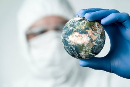"Bir daha vurğulayıram: pandemiya tezliklə bitməyəcək" "Bir daha vurğulayıram: pandemiya tezliklə bitməyəcək"