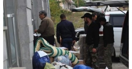 Ermənilər bunun Qazaxın işğal altındakı 7 kəndinin boşaldılması ilə bağlı olduğunu yazır Ermənilər bunun Qazaxın işğal altındakı 7 kəndinin boşaldılması ilə bağlı olduğunu yazır