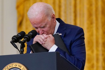 "Xahiş edirəm, dostlar..." "Xahiş edirəm, dostlar..."