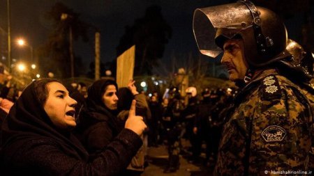 Rəsmi Tehranın yeritdiyi siyasətə müxalif mövqe daha da gücləndi Rəsmi Tehranın yeritdiyi siyasətə müxalif mövqe daha da gücləndi