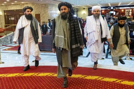 "Hökuməti zəiflətmək heç kimin xeyrinə deyil" "Hökuməti zəiflətmək heç kimin xeyrinə deyil"