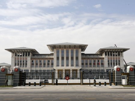 "Səfirimiz deportasiyaya layiq bir hərəkət etməyib" "Səfirimiz deportasiyaya layiq bir hərəkət etməyib"