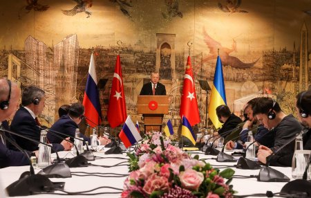 Türkiyə sanksiyalara qoşulmayan yeganə NATO ölkəsidir 