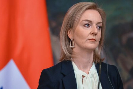 "Diqqətimizi NATO-ya yönəltməyimiz vacibdir" "Diqqətimizi NATO-ya yönəltməyimiz vacibdir"