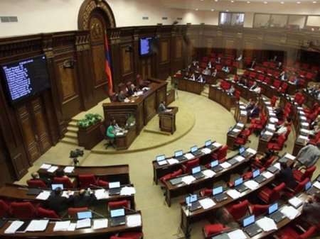 "Bu missiya bizi zəiflədib” "Bu missiya bizi zəiflədib”