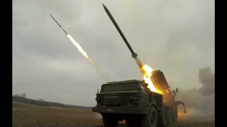 "Ukrayna Rusiya ərazisinə Qərb silahlarından istifadəni məhdudlaşdırmır" "Ukrayna Rusiya ərazisinə Qərb silahlarından istifadəni məhdudlaşdırmır"