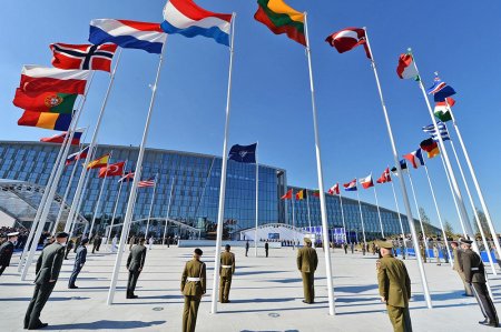 Almaniya NATO-nun ən yüksək hazırlıqlı hərbi hissəsinin komandanlığını öz üzərinə götürəcək