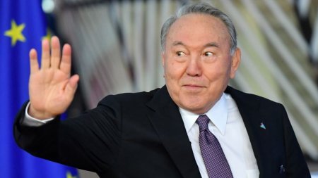 Nazarbayev artıq milli lider deyil  