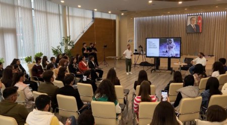 Frame Studio komandasının regionlarda keçirdiyi təlimlər böyük marağa səbəb olub Frame Studio komandasının regionlarda keçirdiyi təlimlər böyük marağa səbəb olub