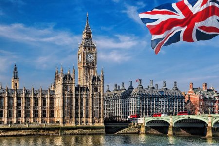"Britaniyada qərar qəbuletmə səpələnmiş formadadır" "Britaniyada qərar qəbuletmə səpələnmiş formadadır"