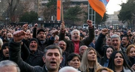 "Bütün Ermənistanda dinc itaətsizlik aksiyaları keçirilməlidir”