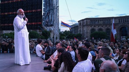 "Gözləntilər yoxdur" "Gözləntilər yoxdur"