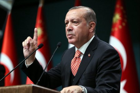 "Qlobal sistem təməldən çatlayır” "Qlobal sistem təməldən çatlayır”