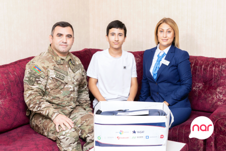 “Nar” və “YAŞAT” Fondu “Bilik günü” münasibətilə şəhid övladlarını təbrik edib “Nar” və “YAŞAT” Fondu “Bilik günü” münasibətilə şəhid övladlarını təbrik edib