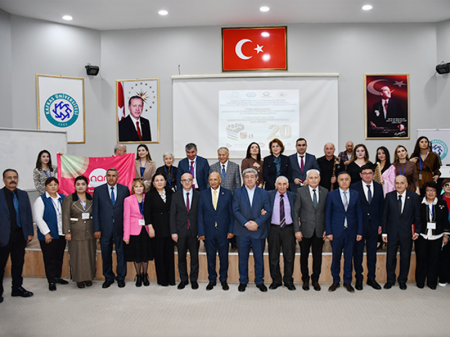 “Nar” Azərbaycan dilinə həsr olunmuş beynəlxalq simpoziuma dəstək olub “Nar” Azərbaycan dilinə həsr olunmuş beynəlxalq simpoziuma dəstək olub