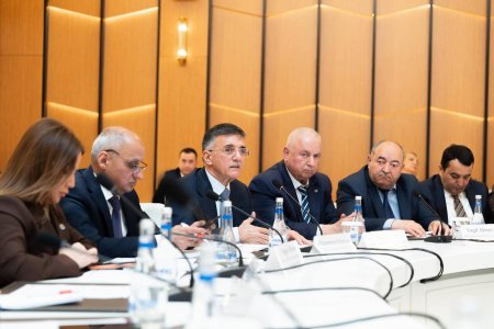 DİN yanında İctimai Şuranın təşəbbüsü ilə “Təhlükəsizlik və şəhərsalmanın müasir çağırışları” mövzusunda ictimai müzakirə keçirildi